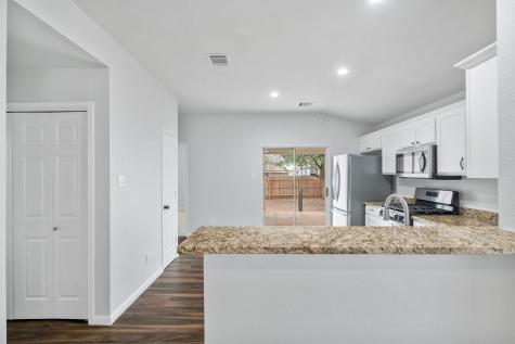 1501 Molson Lake Drive Leander TX 78641