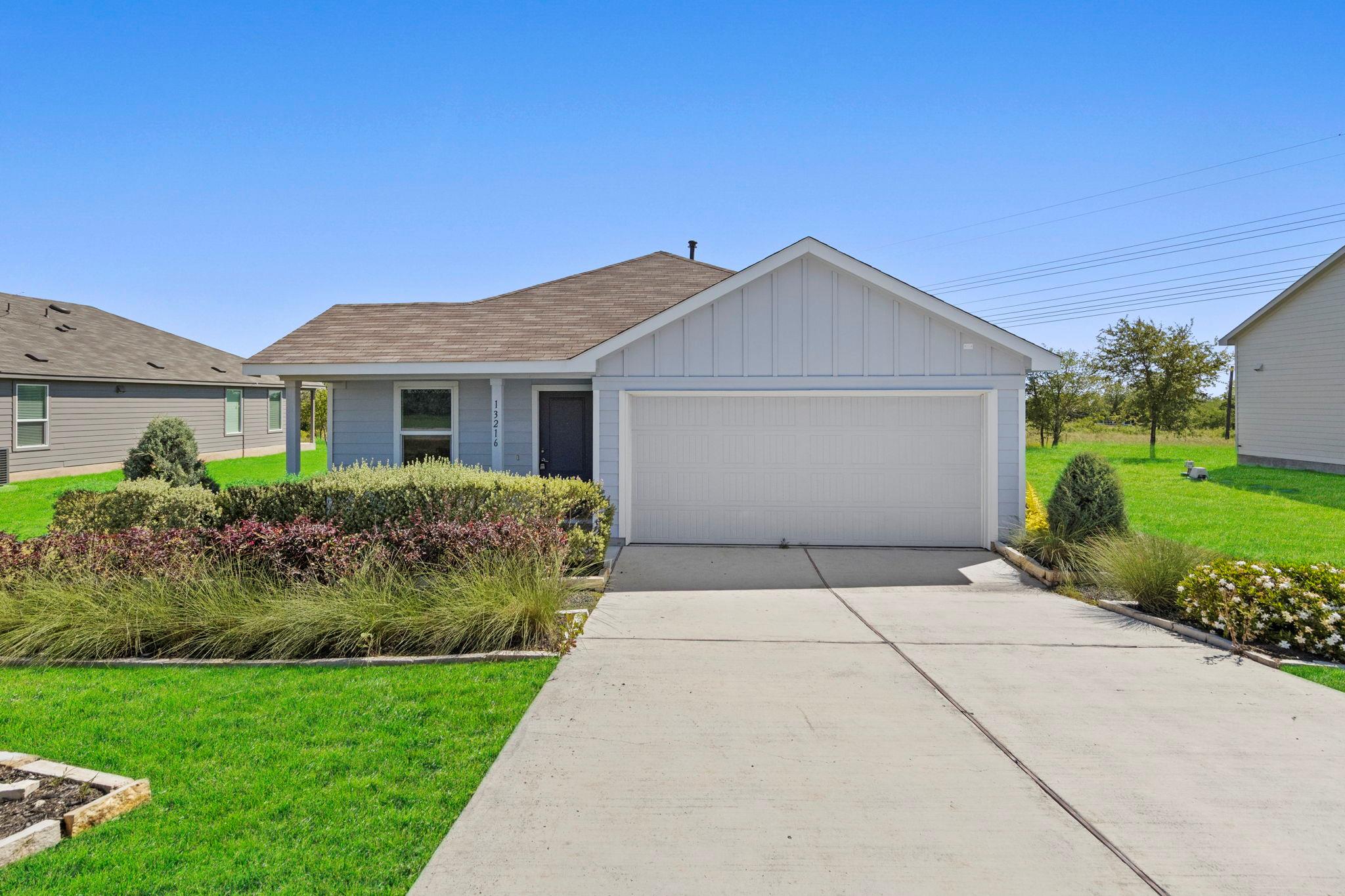 13216 Eastland Drive Mustang Ridge TX 78610