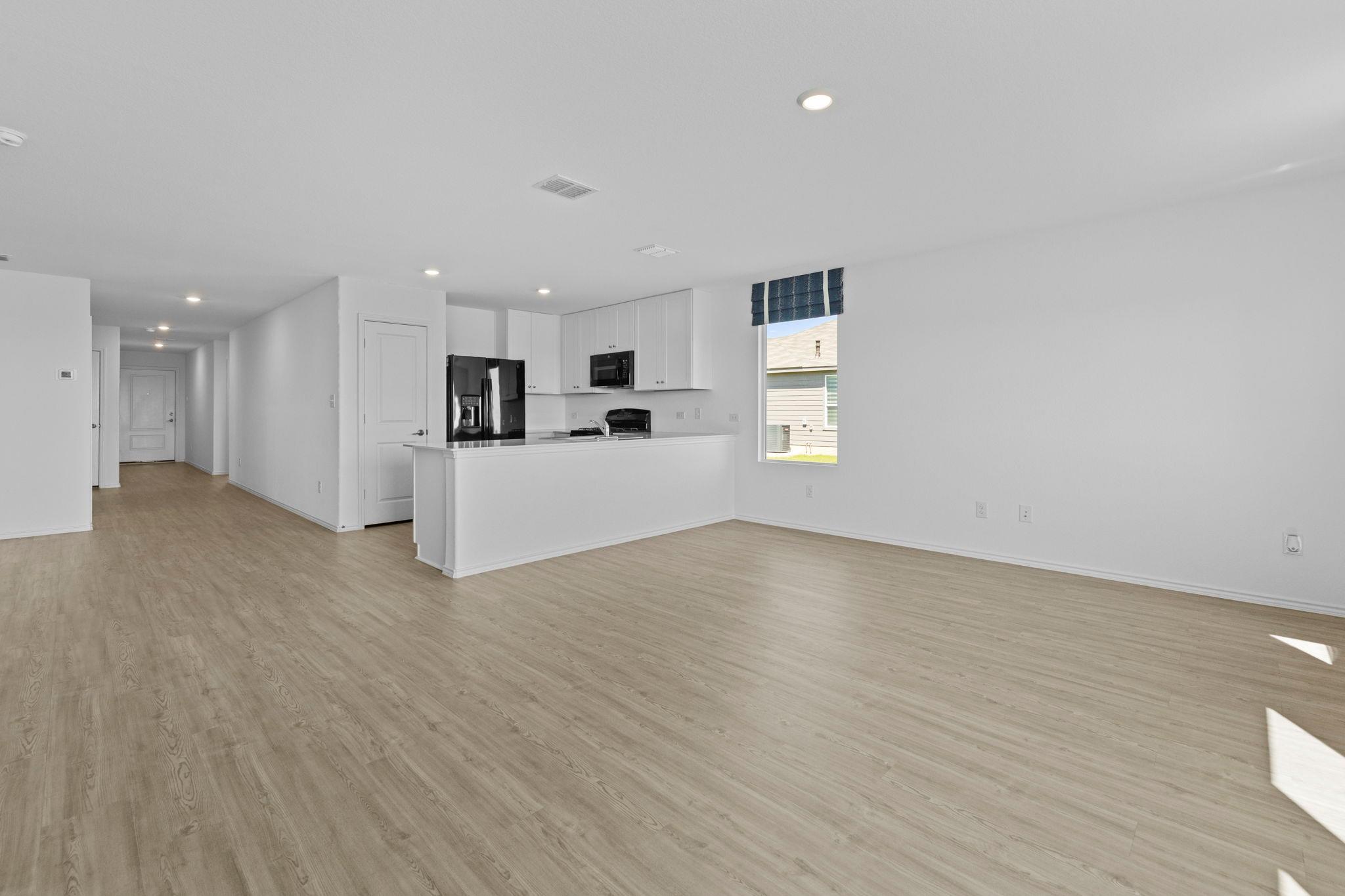 13216 Eastland Drive Mustang Ridge TX 78610