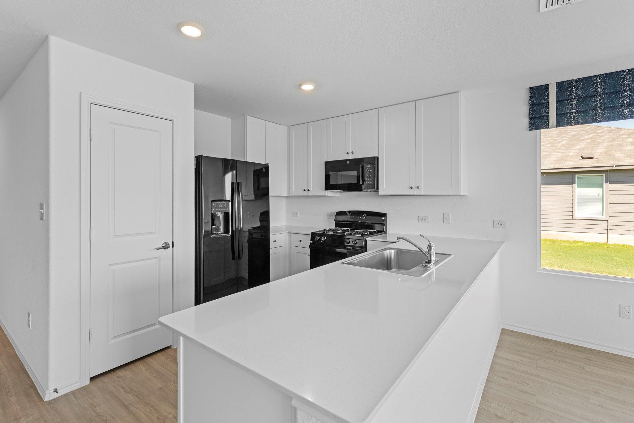 13216 Eastland Drive Mustang Ridge TX 78610
