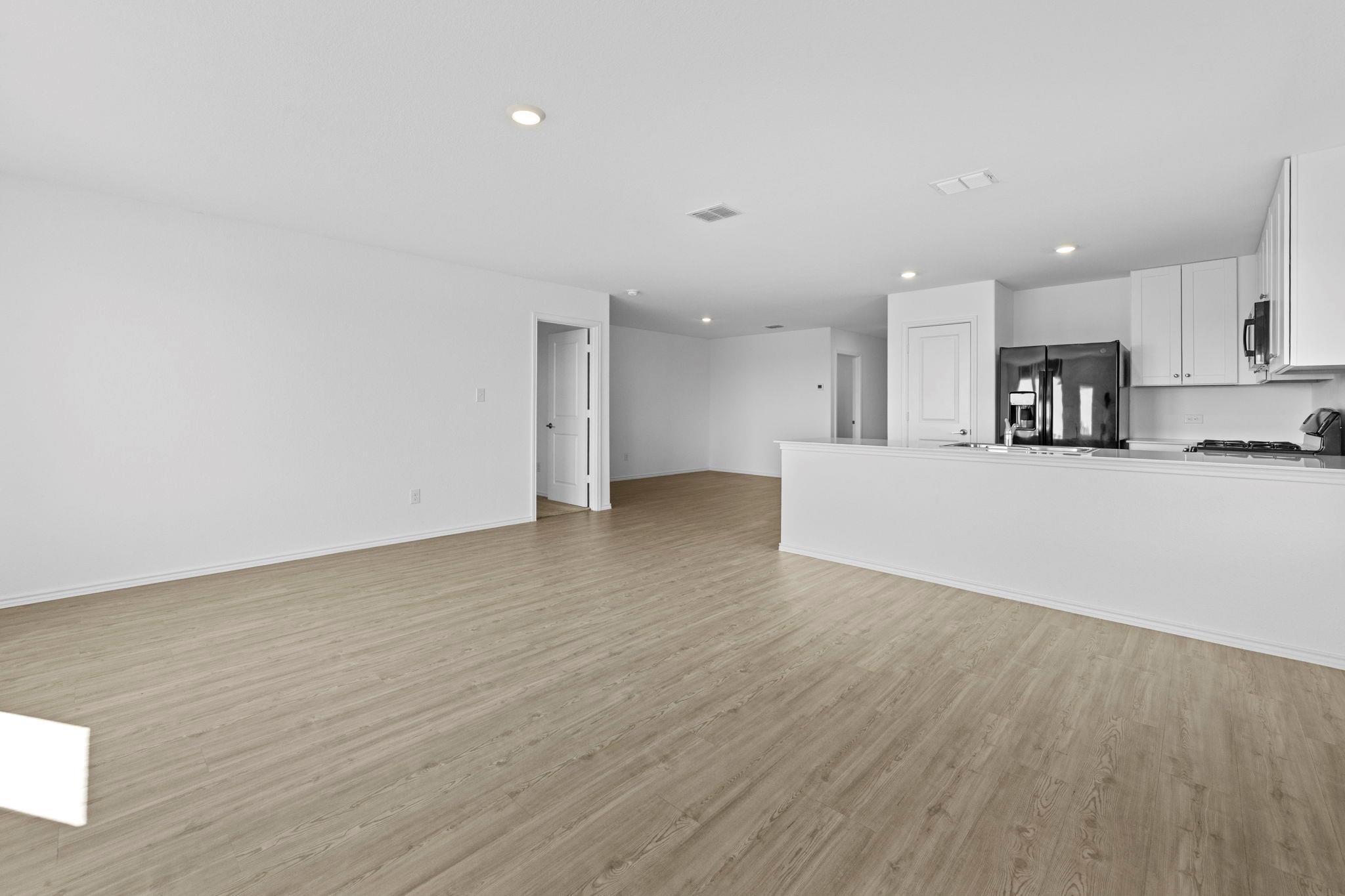 13216 Eastland Drive Mustang Ridge TX 78610