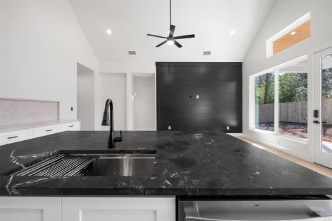 113 Eaglenest Court Smithville TX 78957