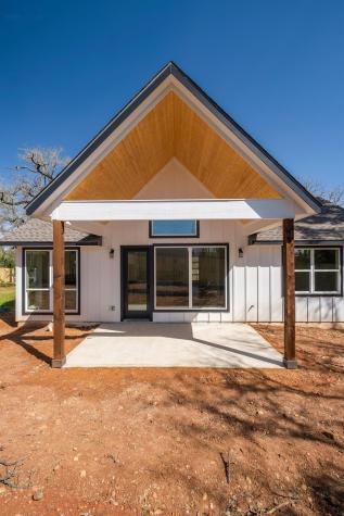 113 Eaglenest Court Smithville TX 78957