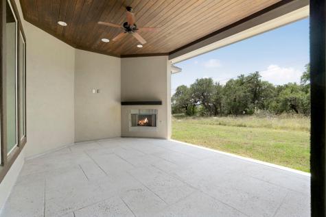 105 Council Oak Court Spicewood TX 78669
