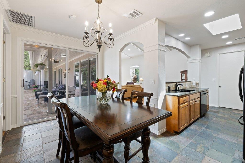 109 Double Eagle Drive Austin TX 78738