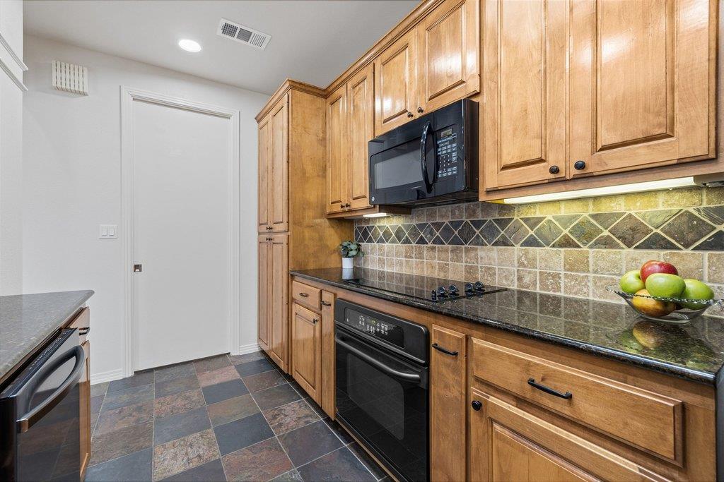109 Double Eagle Drive Austin TX 78738