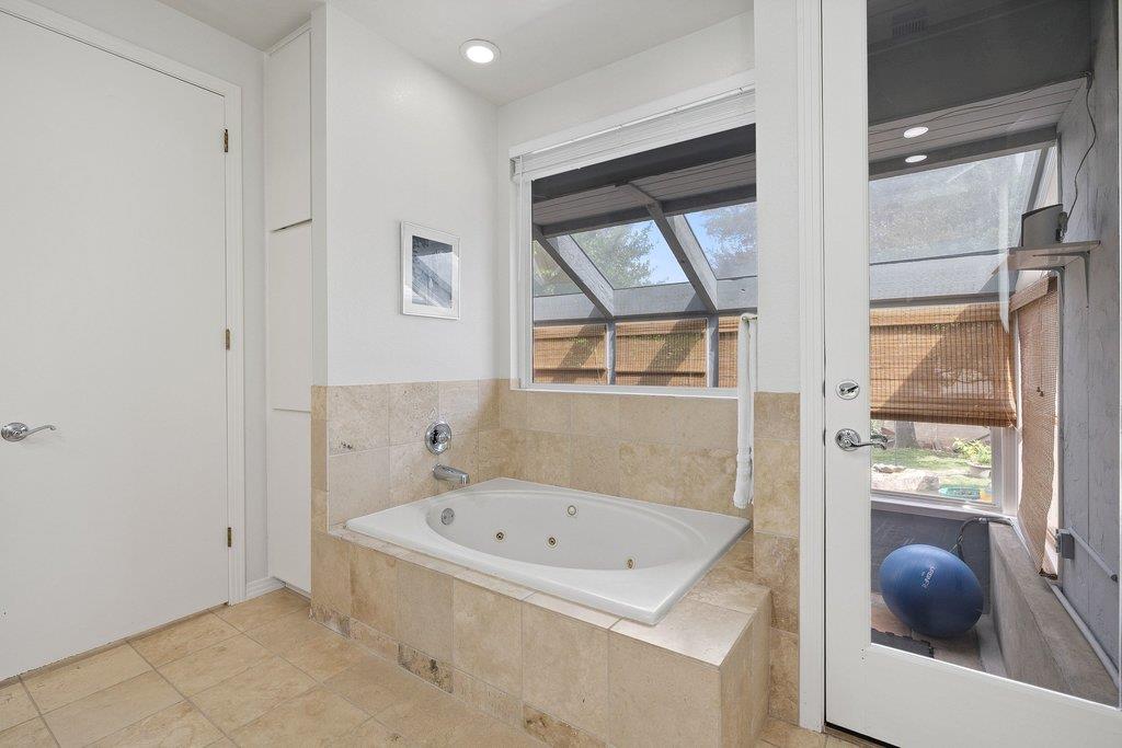 109 Double Eagle Drive Austin TX 78738