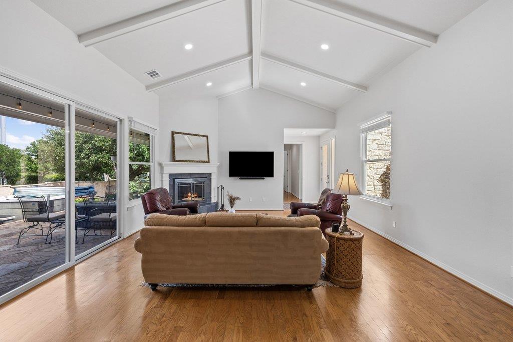 109 Double Eagle Drive Austin TX 78738