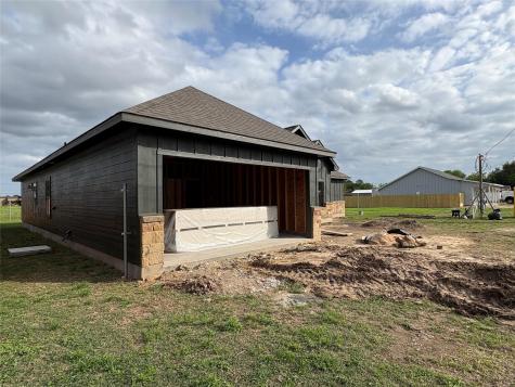 330 Cactus Street Giddings TX 78942