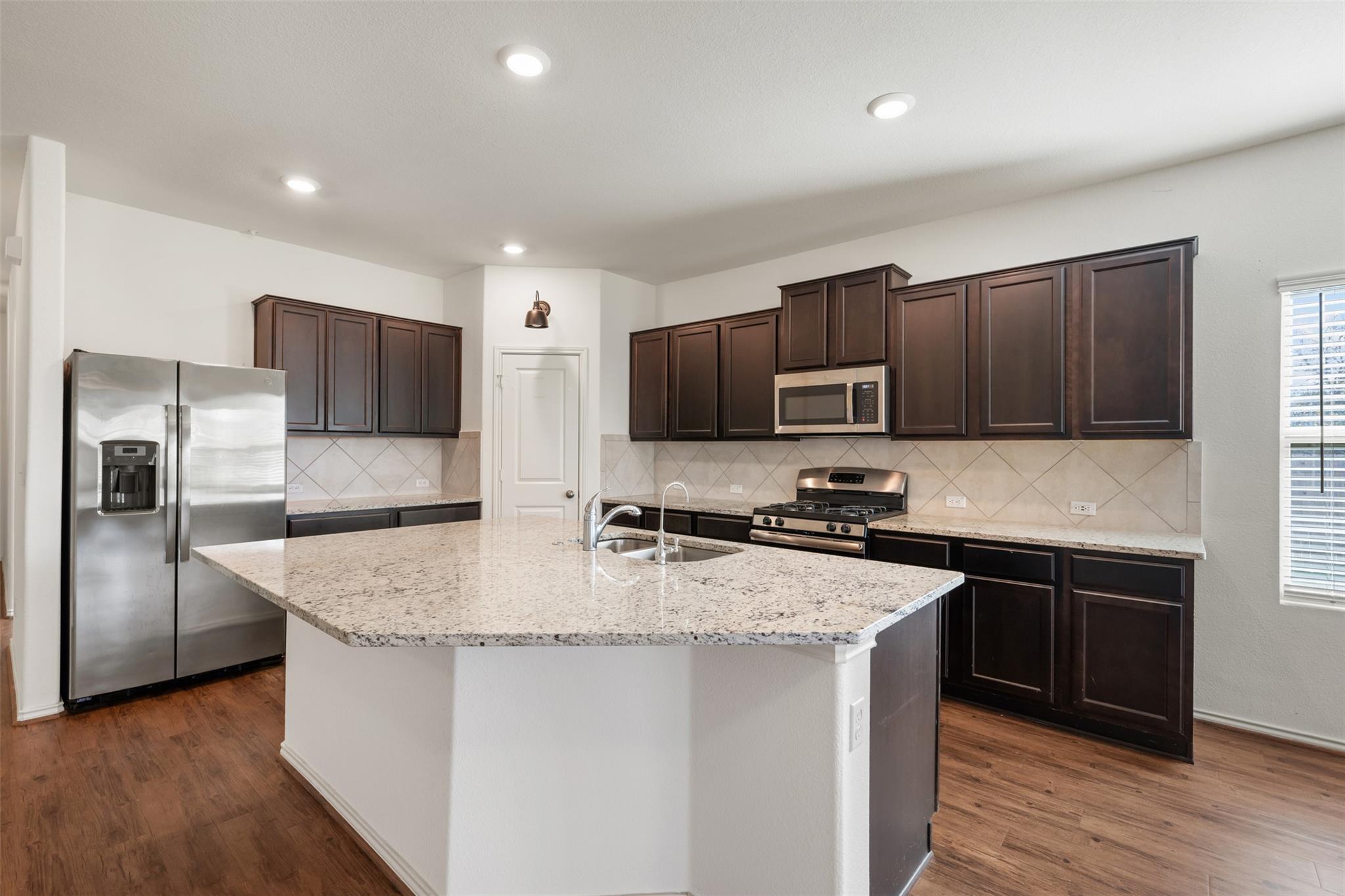 160 Copper Lane Kyle TX 78640