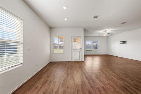 160 Copper Lane Kyle TX 78640