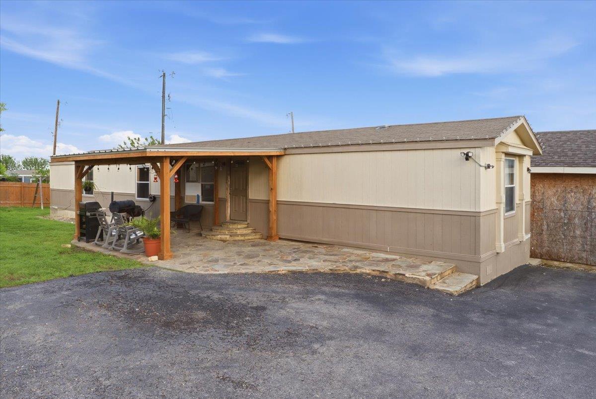 112 Storm Court Kyle TX 78640