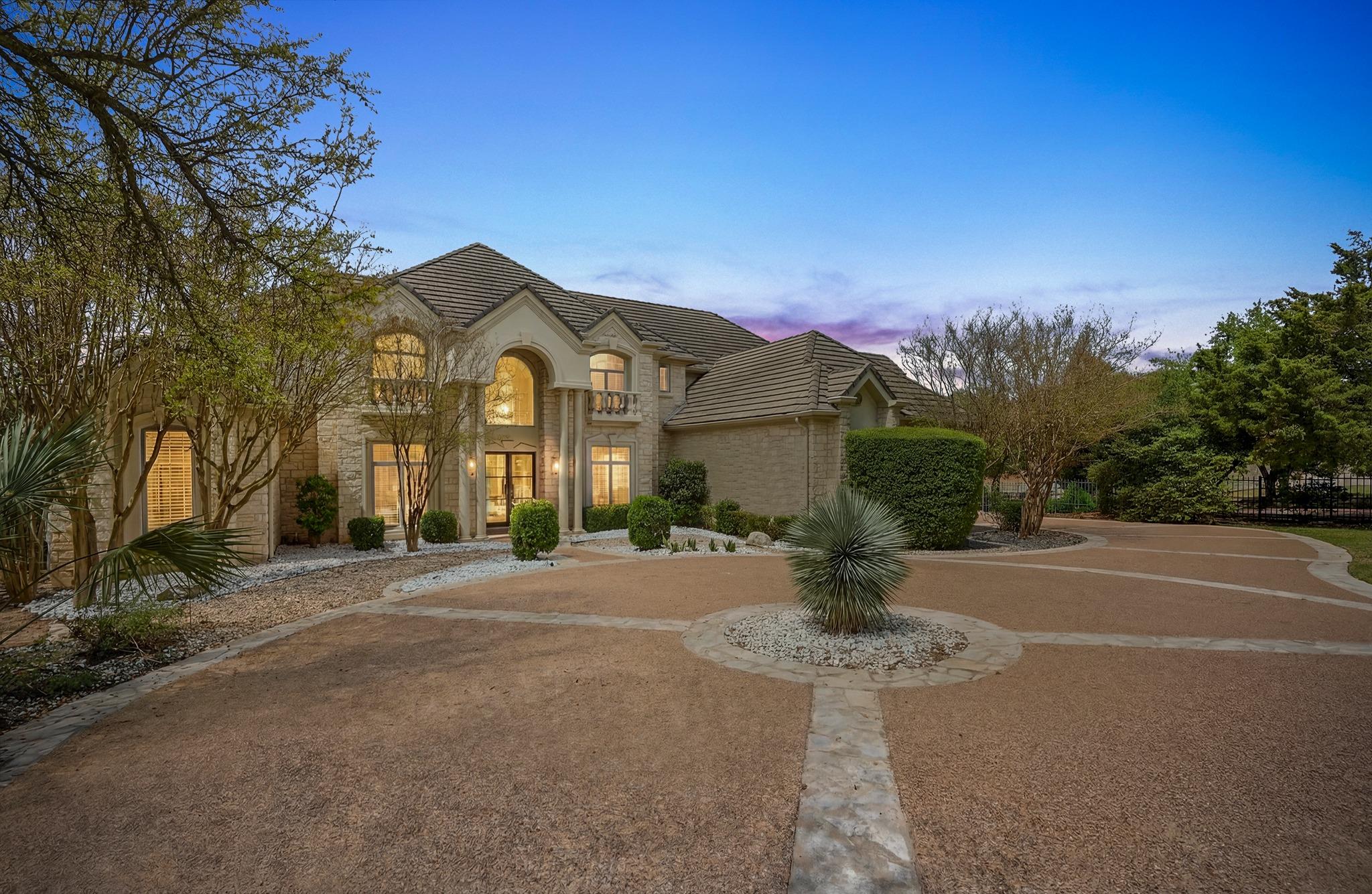 8513 Chalk Knoll Drive Austin TX 78735