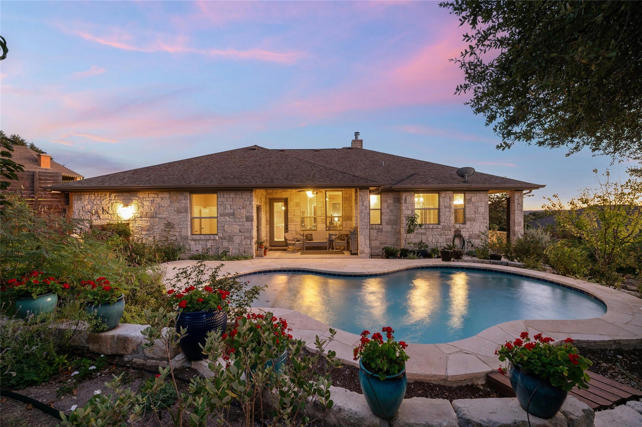 201 Greenridge Lane Dripping Springs TX 78620