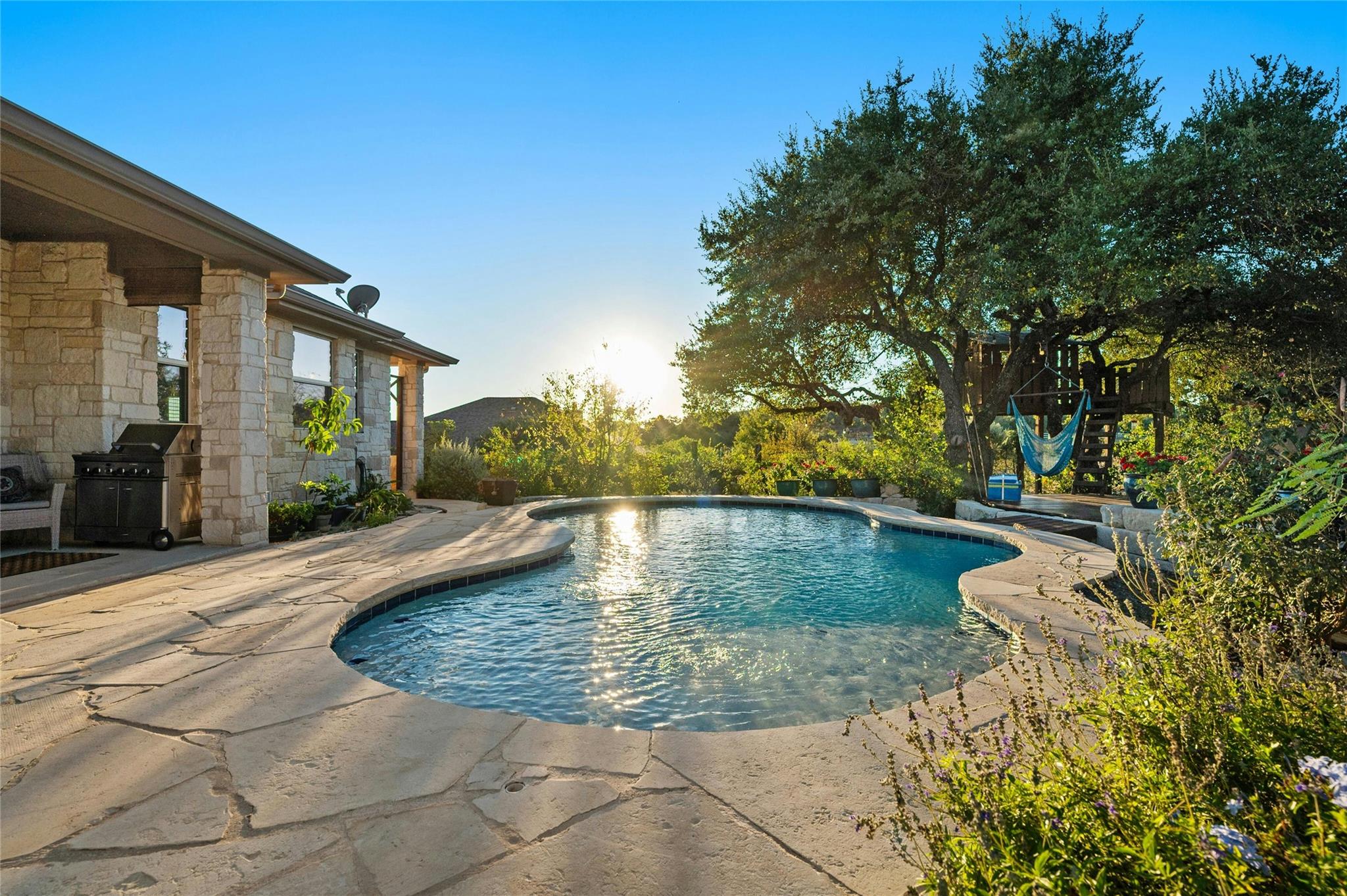 201 Greenridge Lane Dripping Springs TX 78620