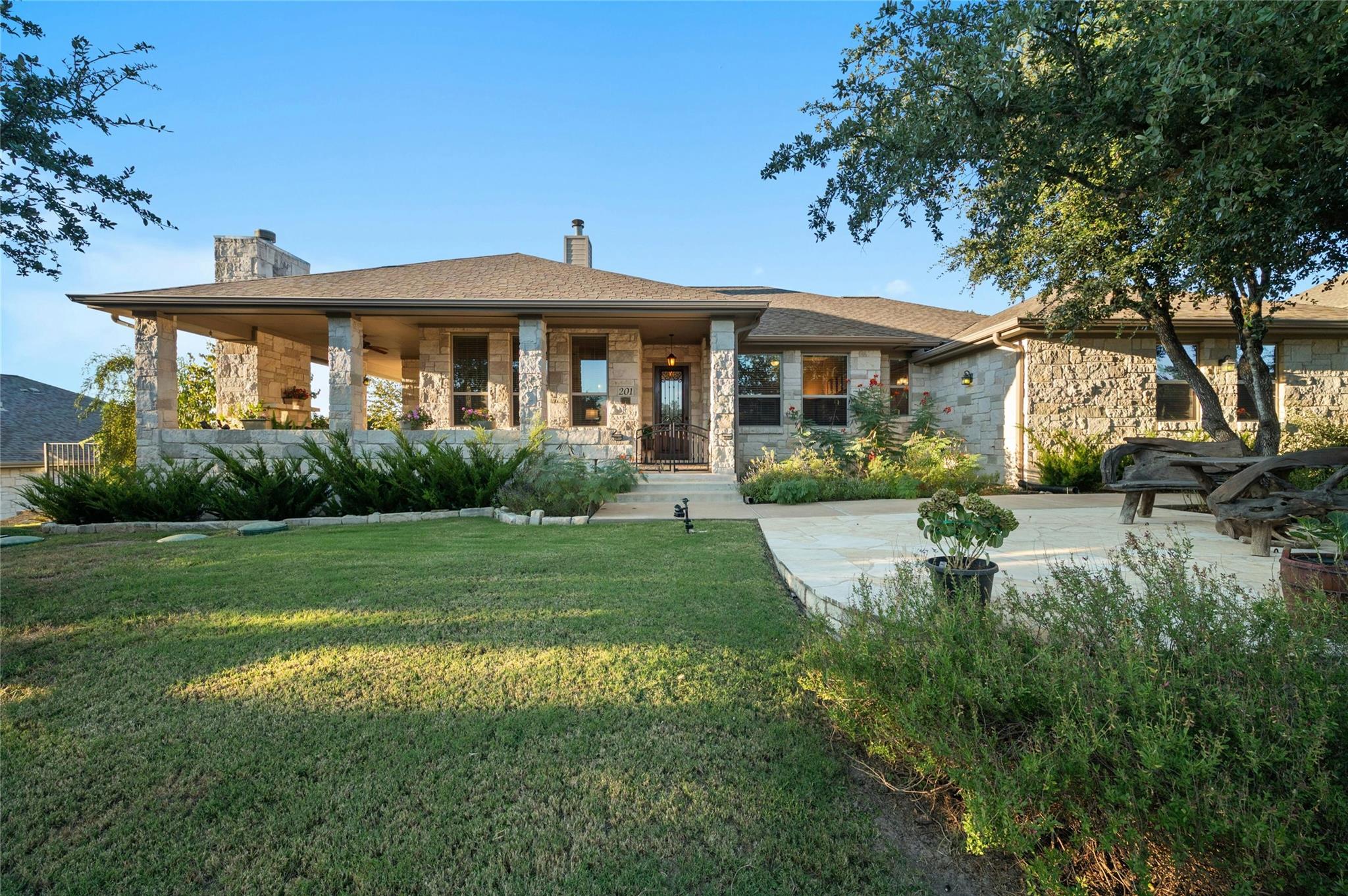 201 Greenridge Lane Dripping Springs TX 78620