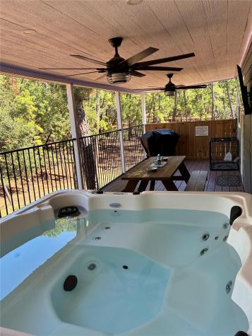 1135 Red Fox Road La Grange TX 78945