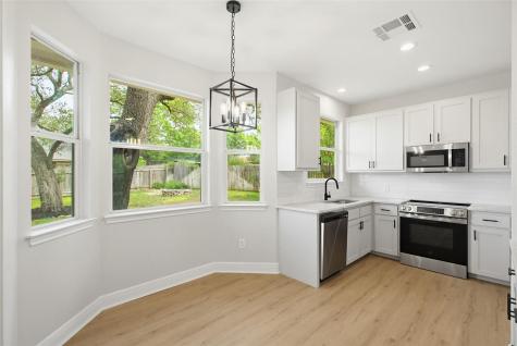302 Deepwood Drive Georgetown TX 78628