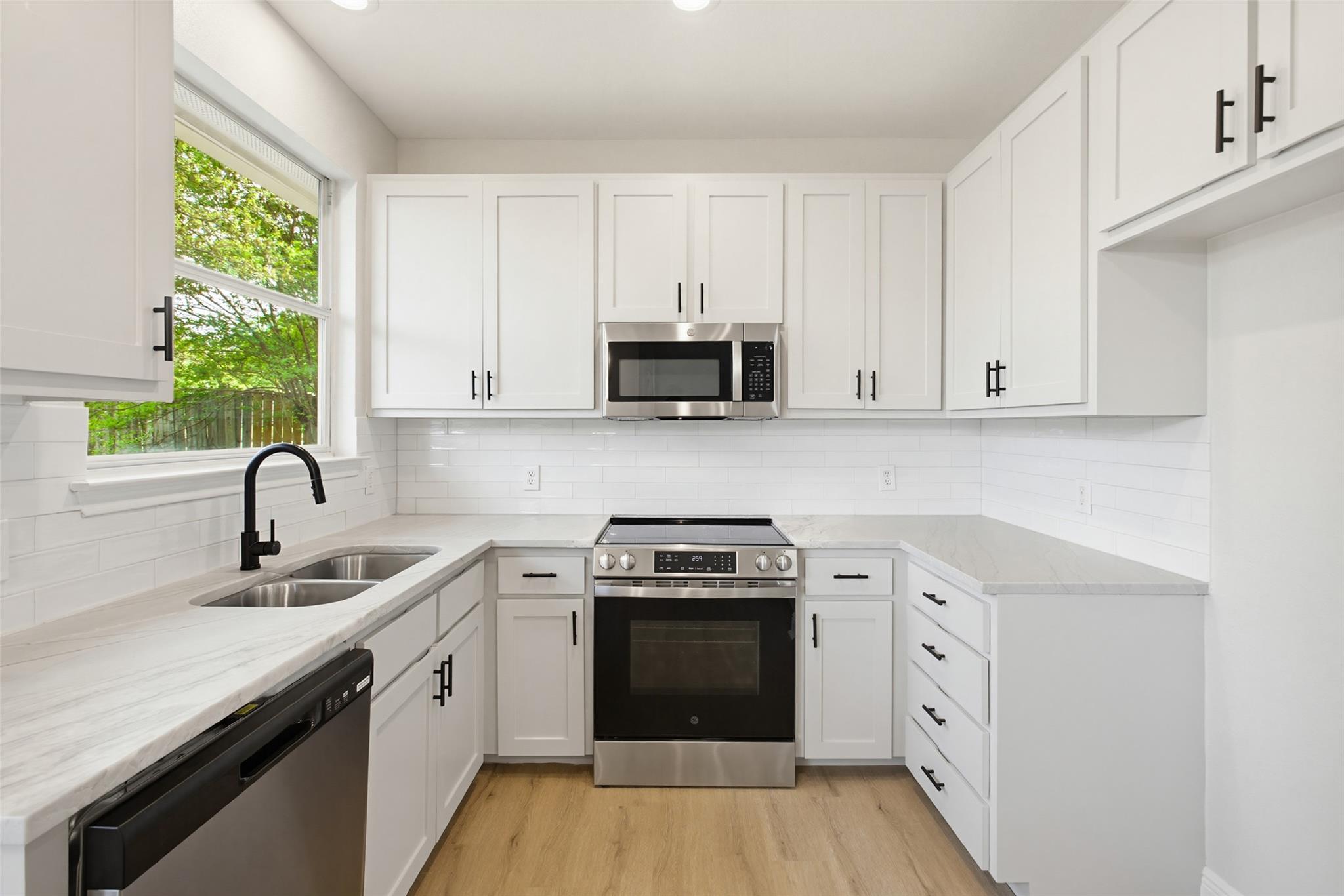302 Deepwood Drive Georgetown TX 78628