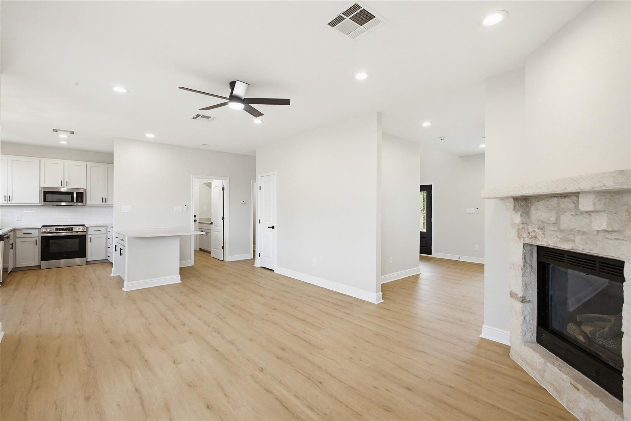 302 Deepwood Drive Georgetown TX 78628