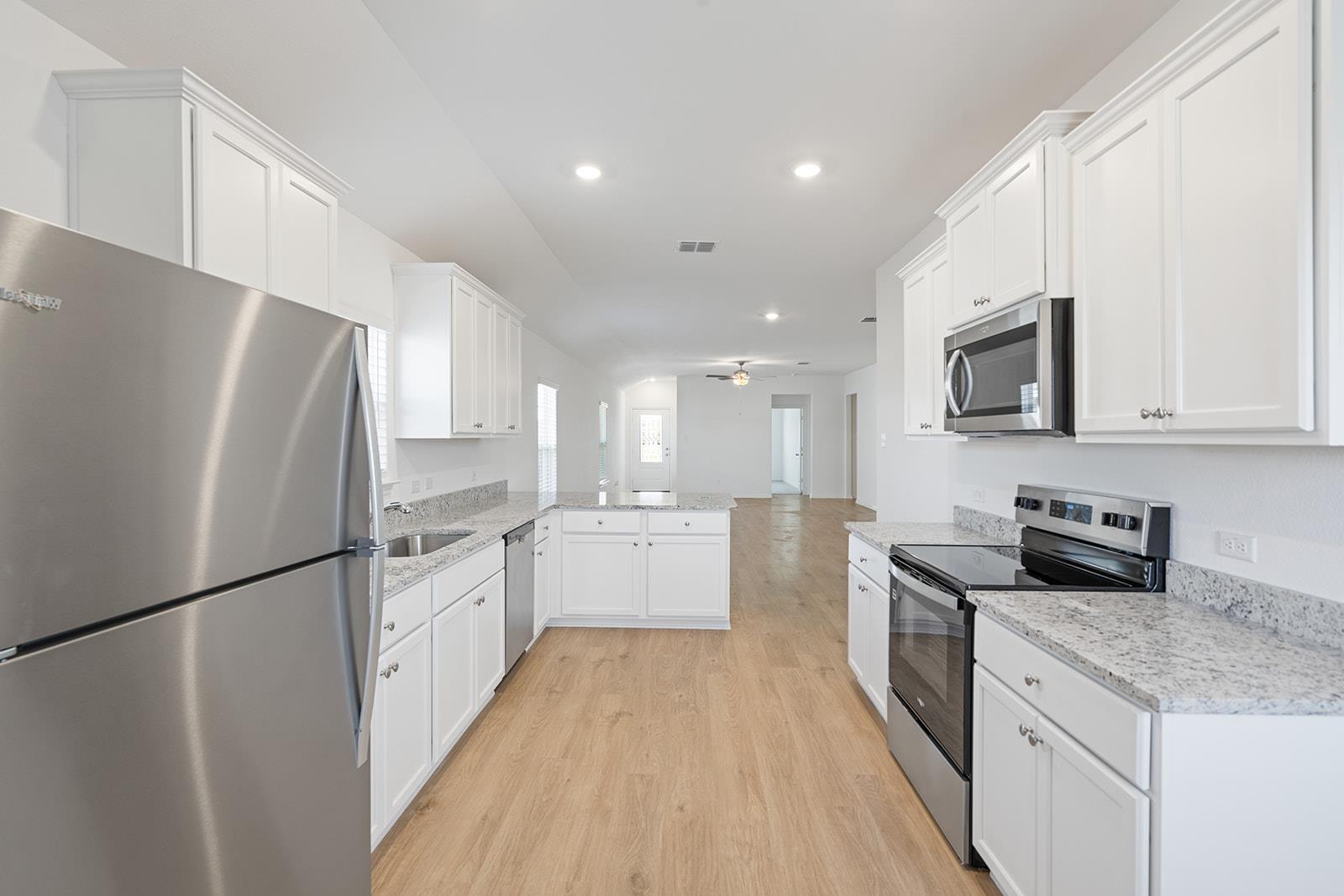 136 Wirepass Crest Jarrell TX 76537