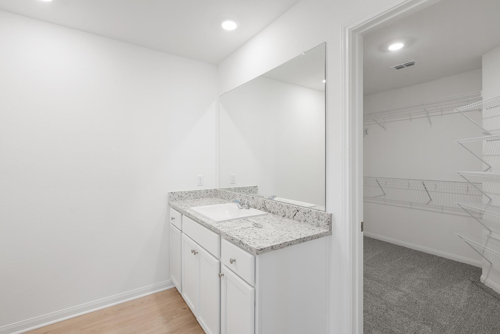 136 Wirepass Crest Jarrell TX 76537