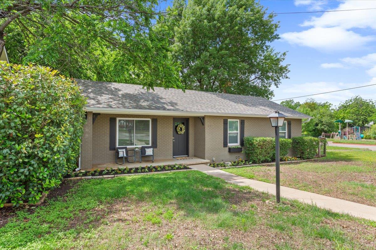 804 Ash Street Georgetown TX 78626