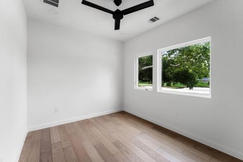 3204 Lyons Road Austin TX 78702