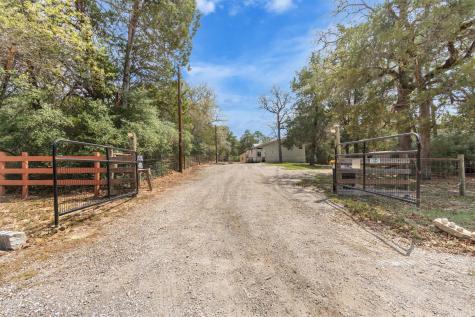 135 Huskey Trail Paige TX 78659