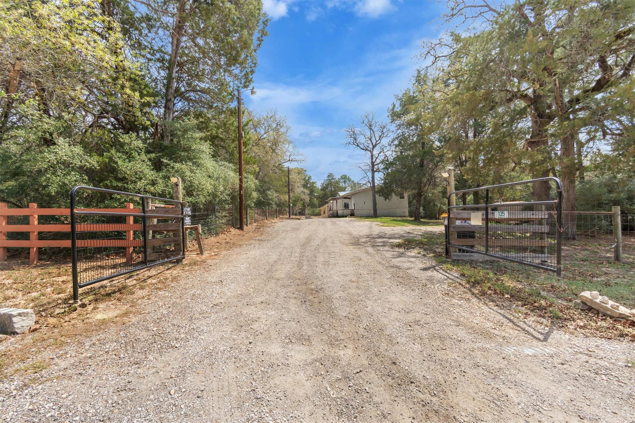 135 Huskey Trail Paige TX 78659