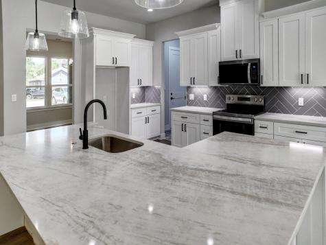 207 Waipahoehoe Drive Bastrop TX 78602