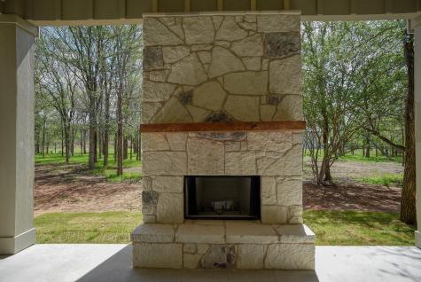 207 Waipahoehoe Drive Bastrop TX 78602