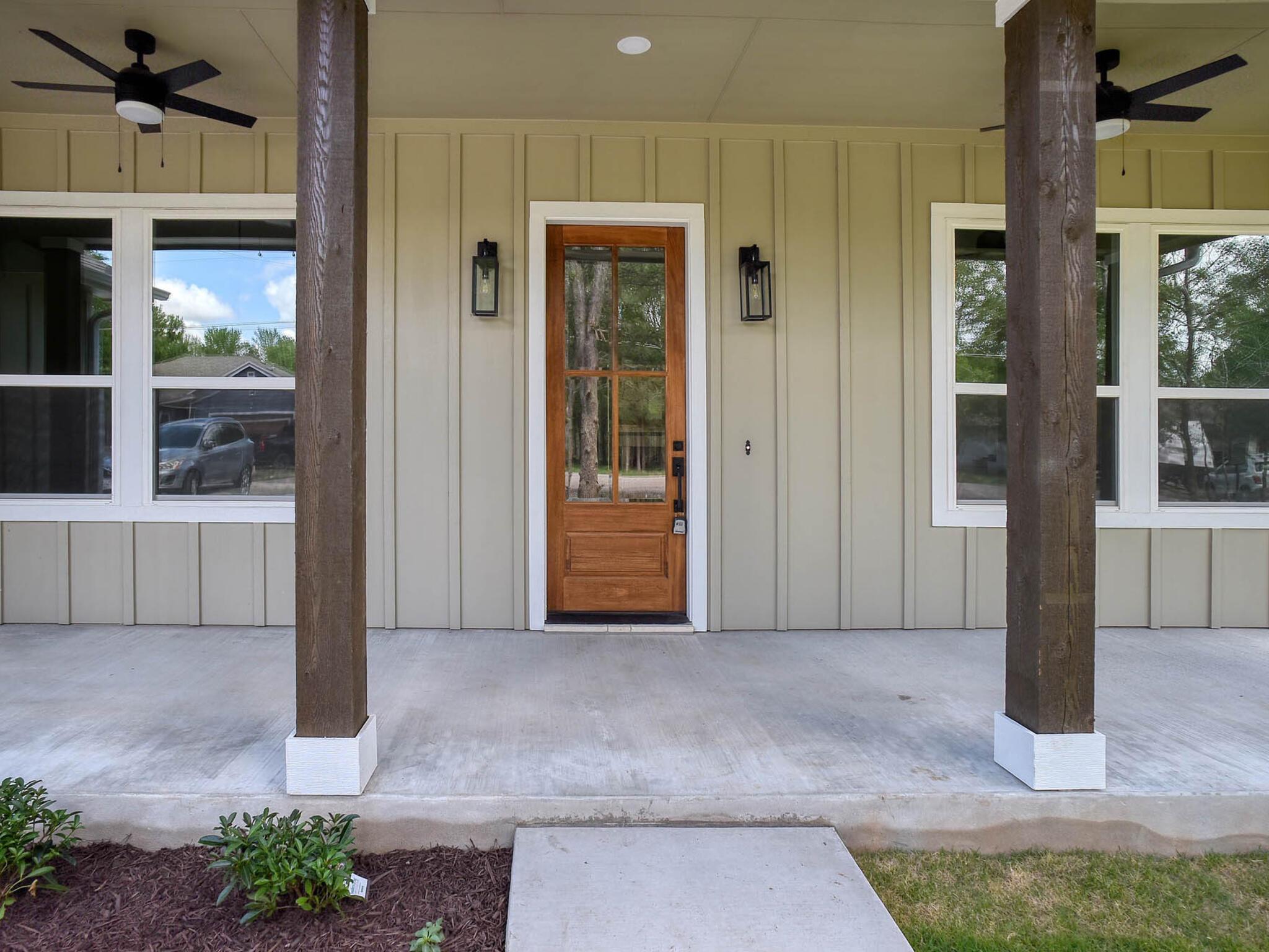 207 Waipahoehoe Drive Bastrop TX 78602