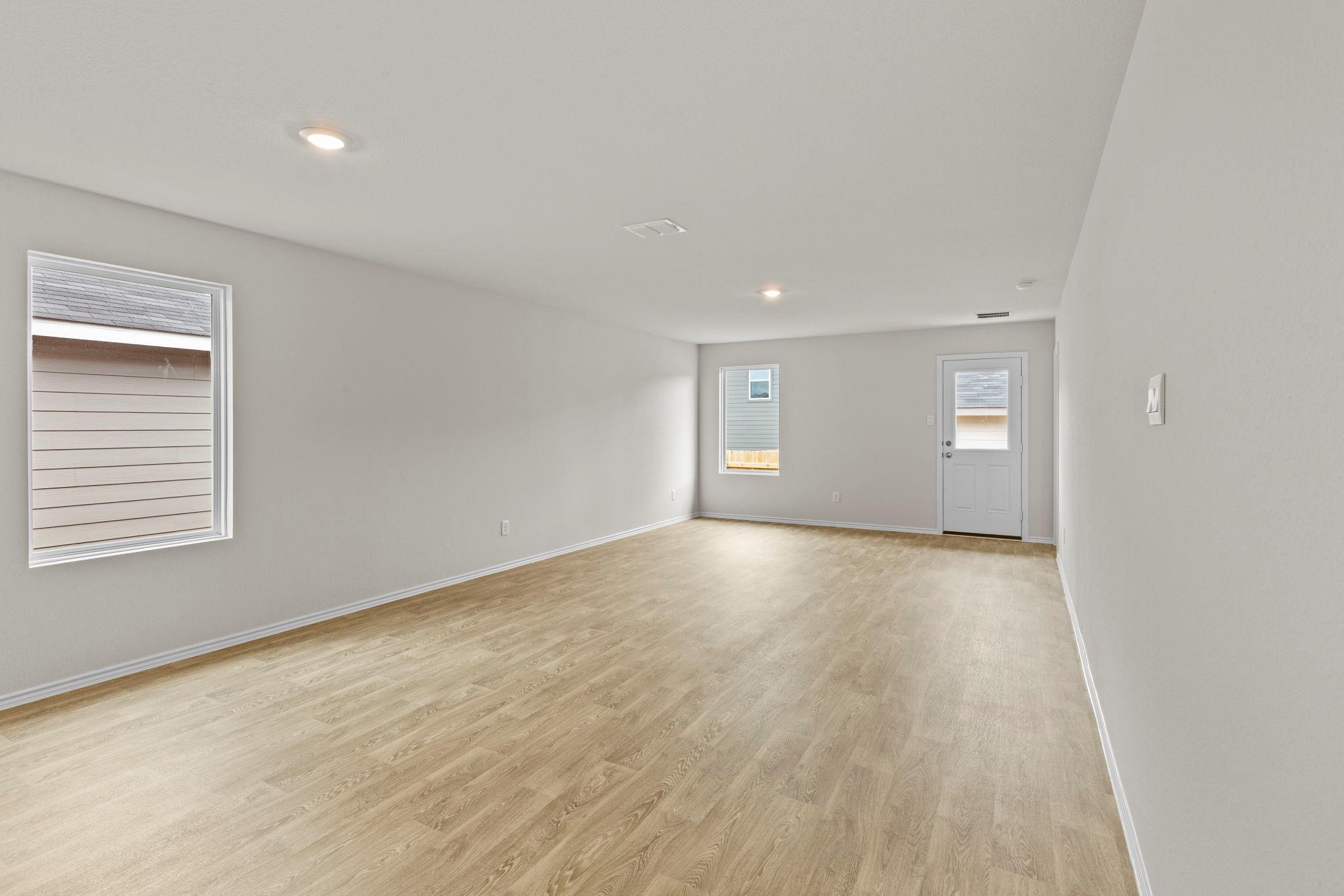 196 Surrey Oaks Maxwell TX 78656
