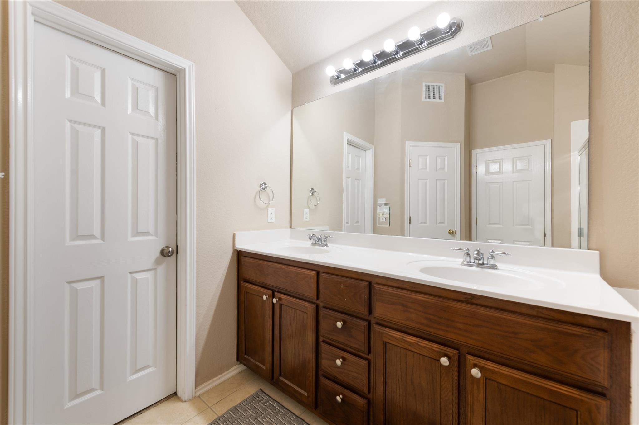 9305 Pioneer Forest Drive Austin TX 78744