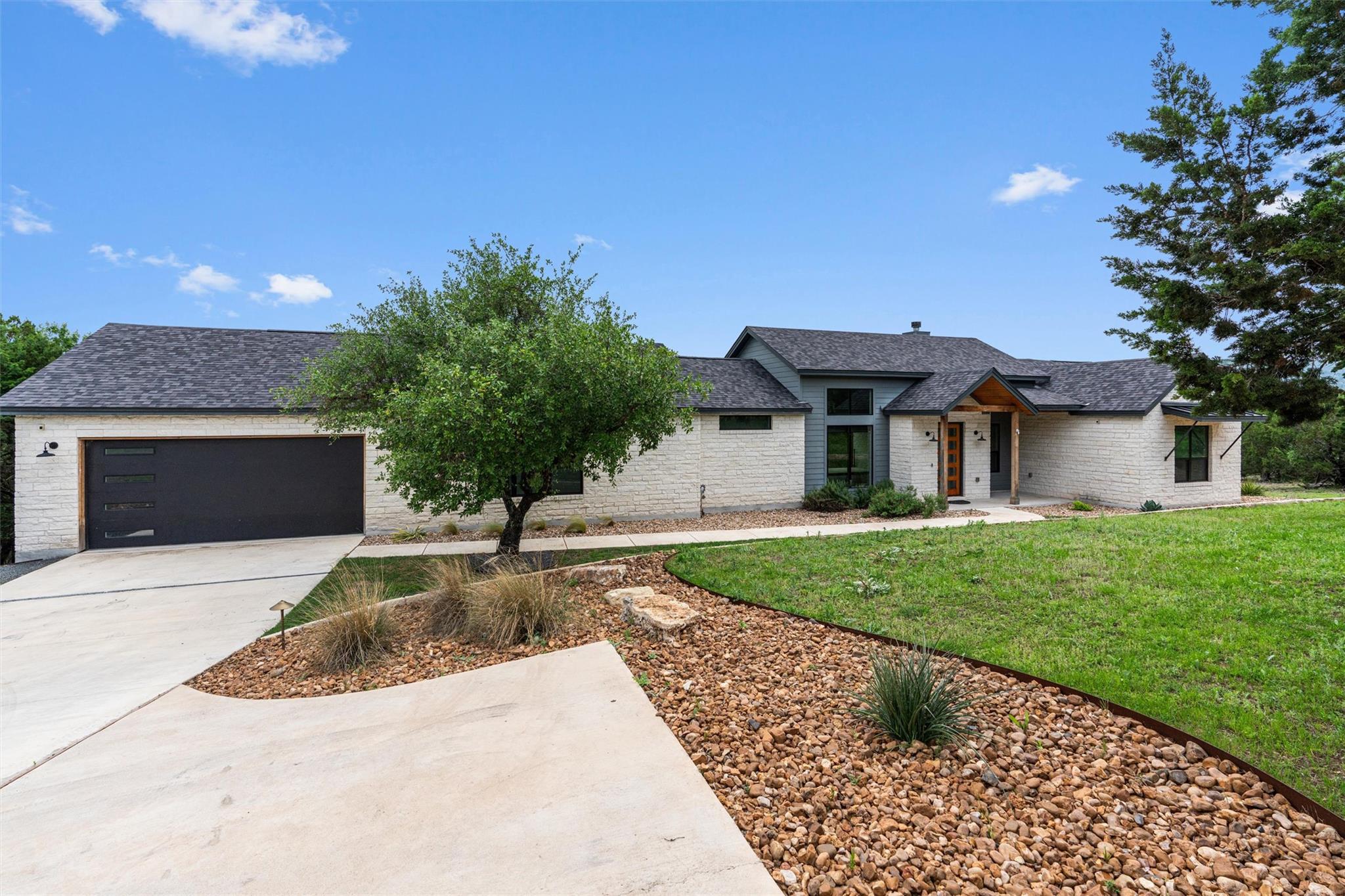 17621 Hunters Hollow Jonestown TX 78645