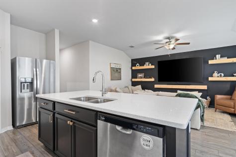 537 Loriner Way Liberty Hill TX 78642
