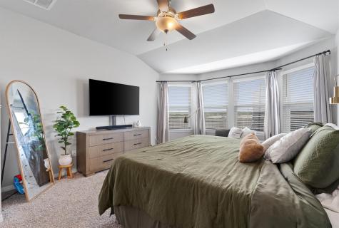 537 Loriner Way Liberty Hill TX 78642