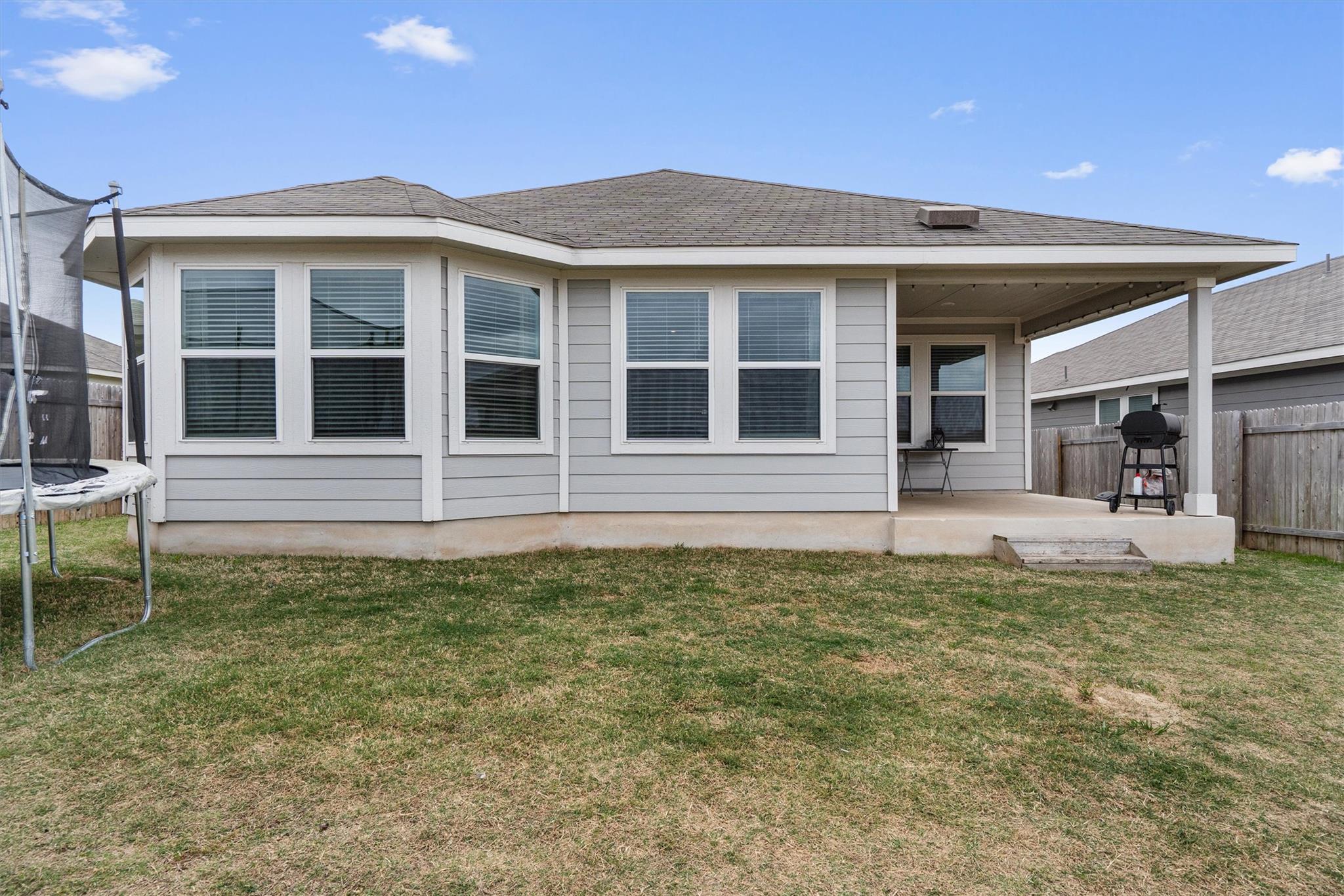 537 Loriner Way Liberty Hill TX 78642