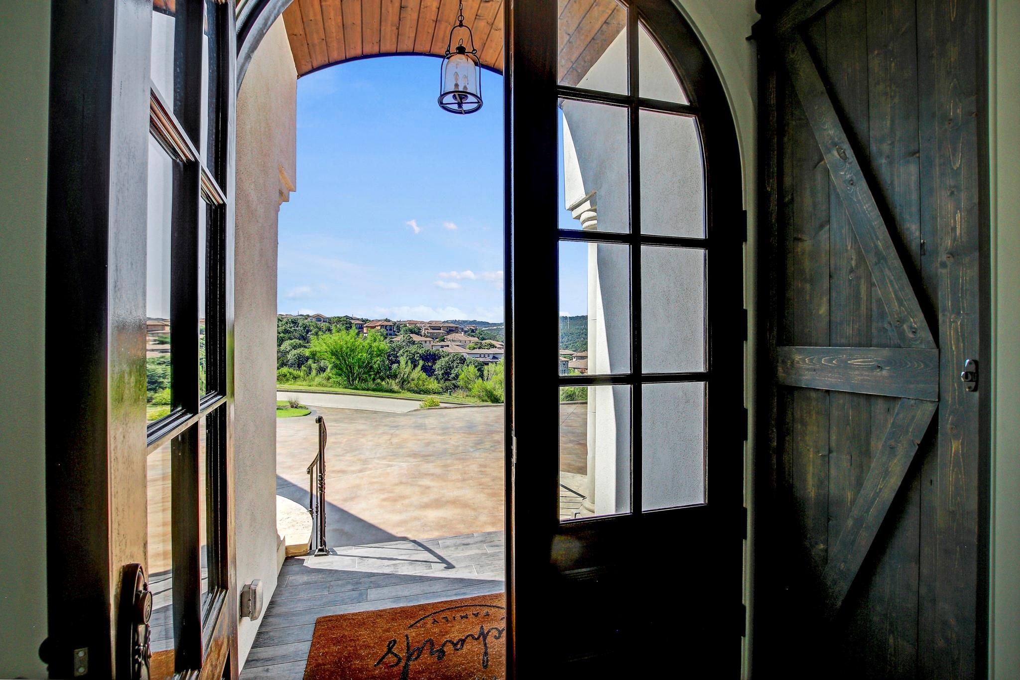 102 Canyon Turn Trail Austin TX 78734