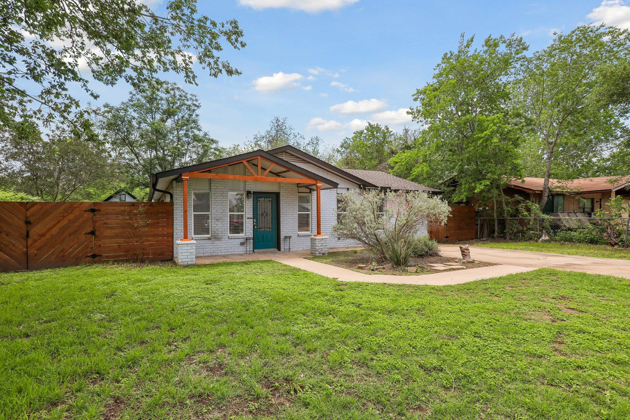 407 Magnolia Street Bastrop TX 78602