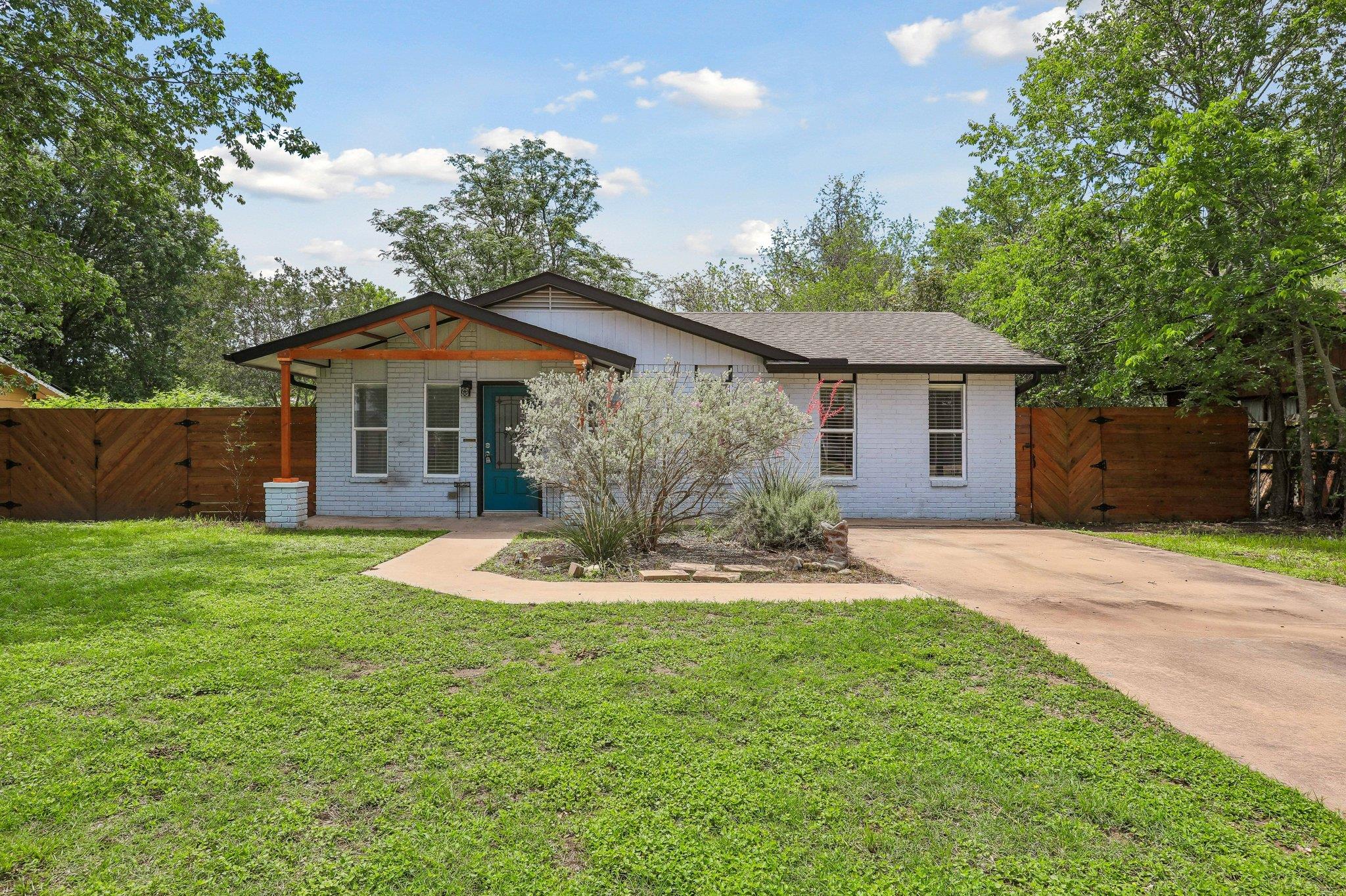 407 Magnolia Street Bastrop TX 78602