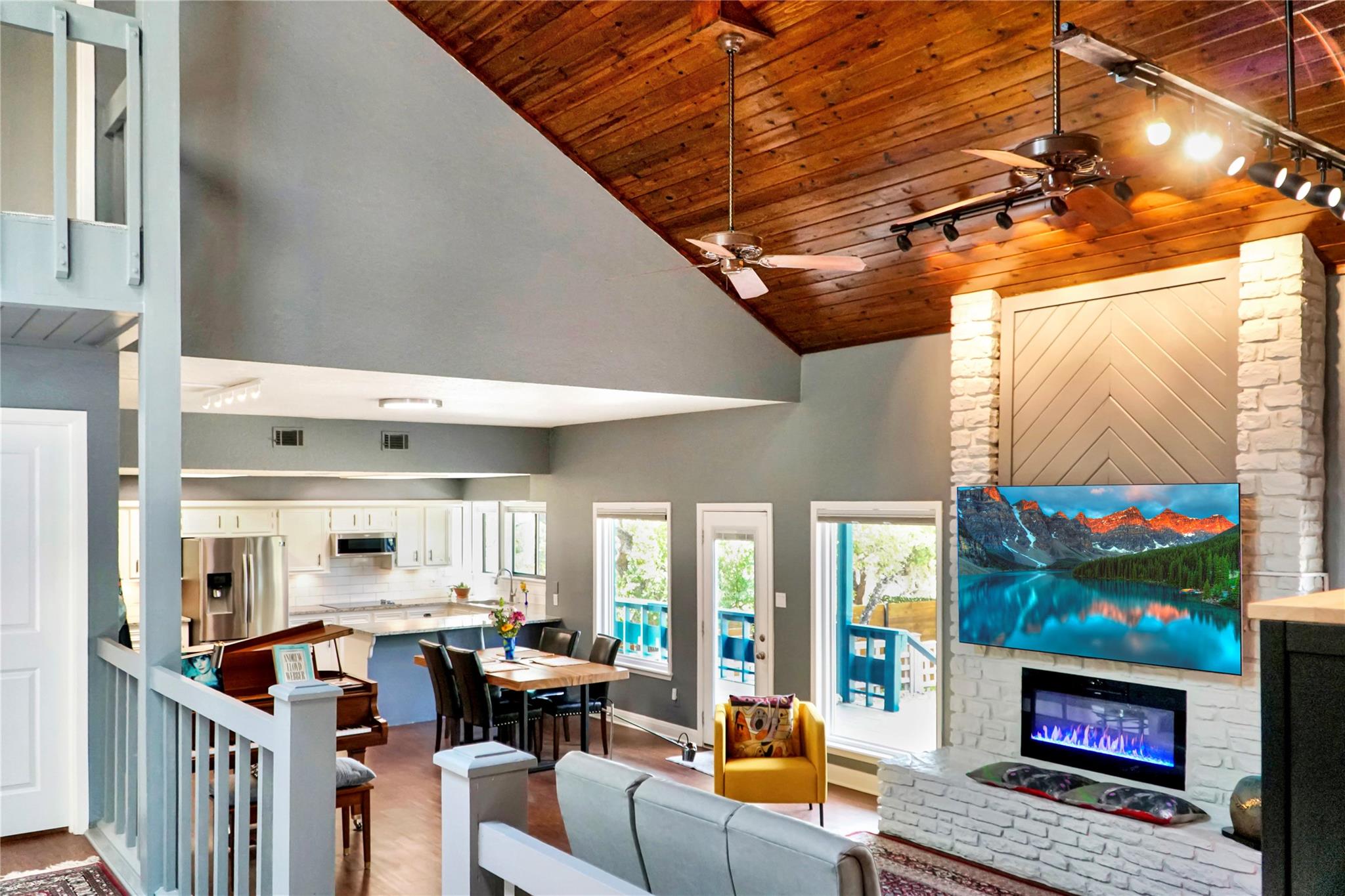 66 Woodcreek Drive Wimberley TX 78676