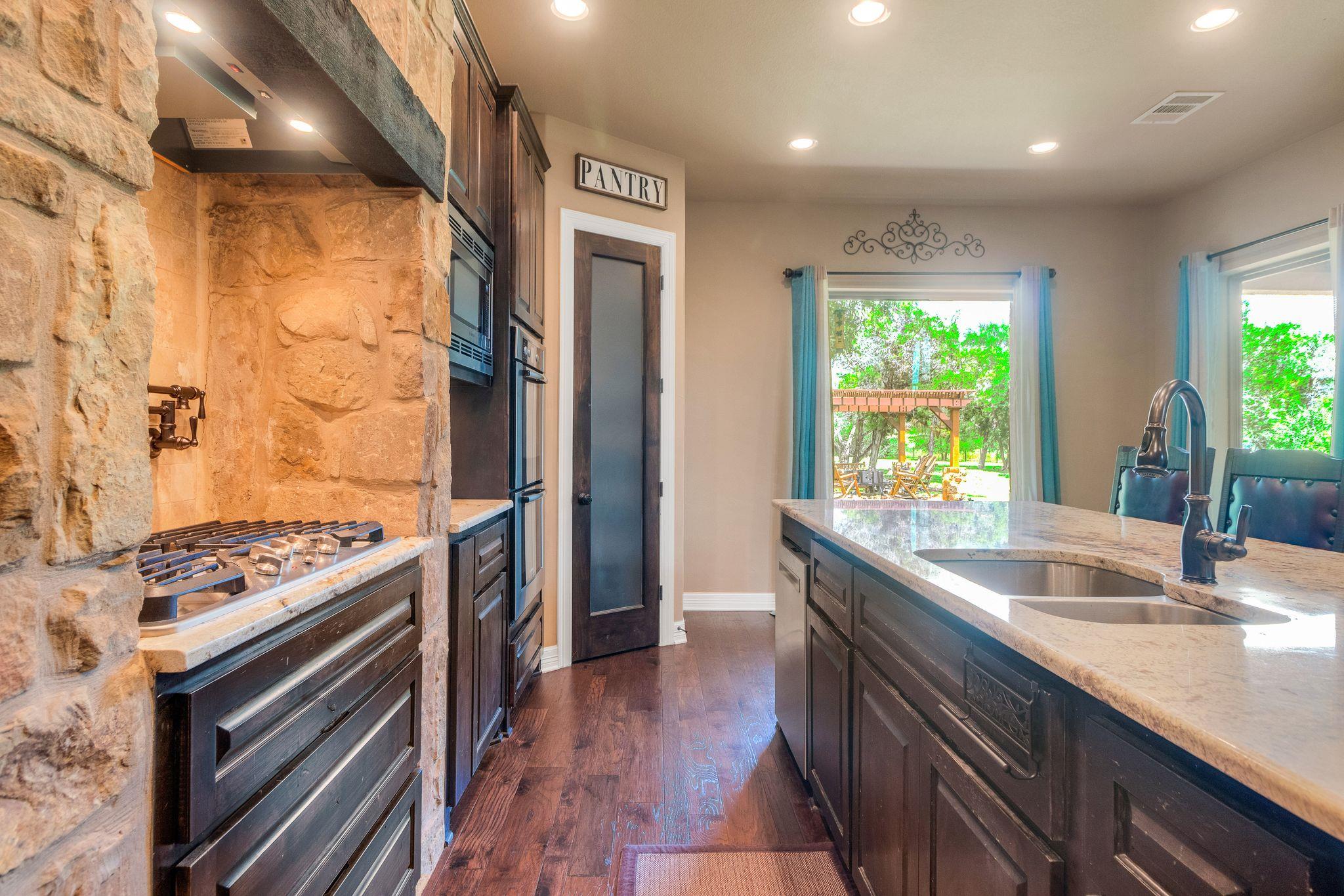 304 Pheasant Meadow Liberty Hill TX 78642