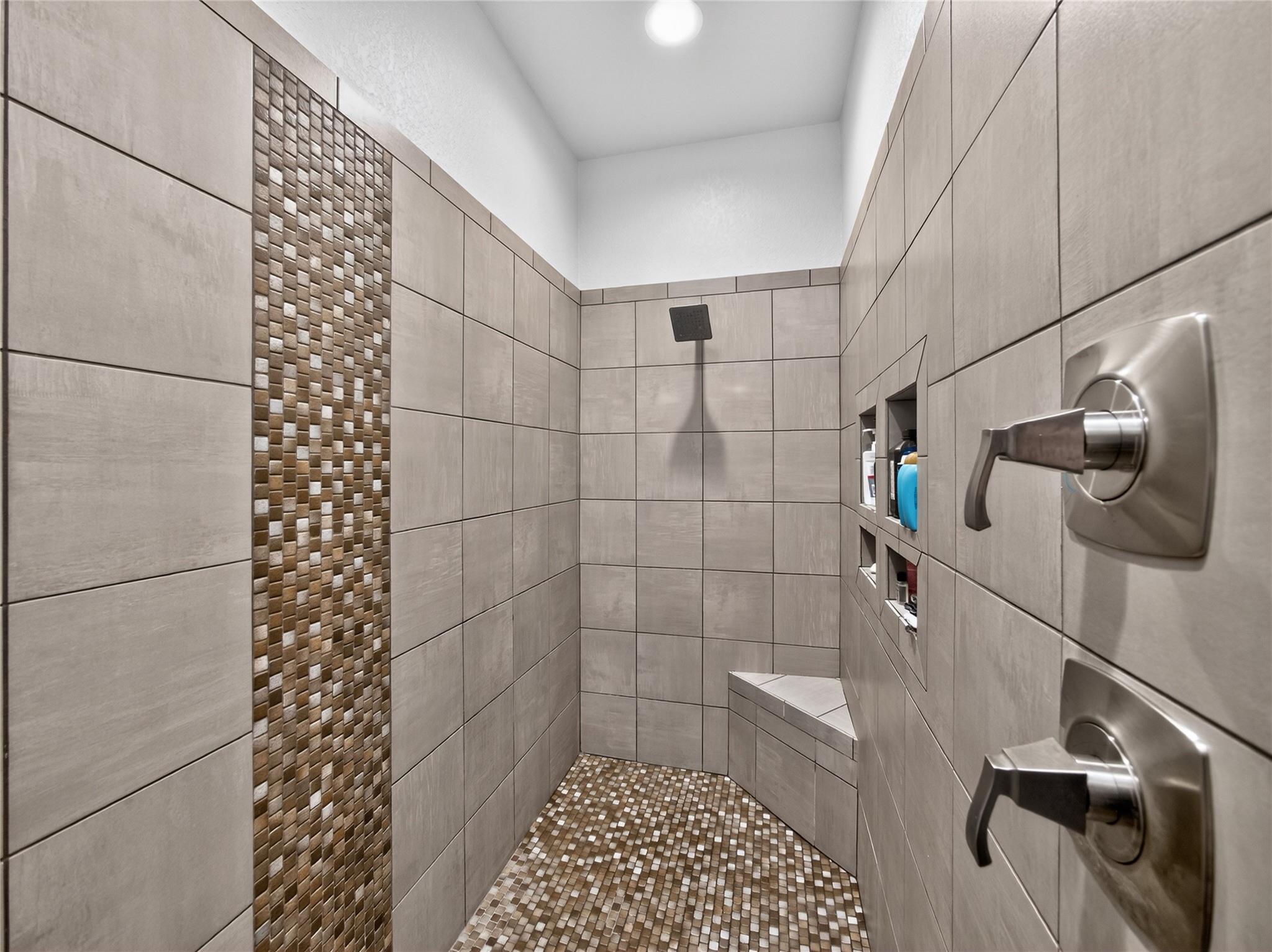 494 Flash Circle Luling TX 78648
