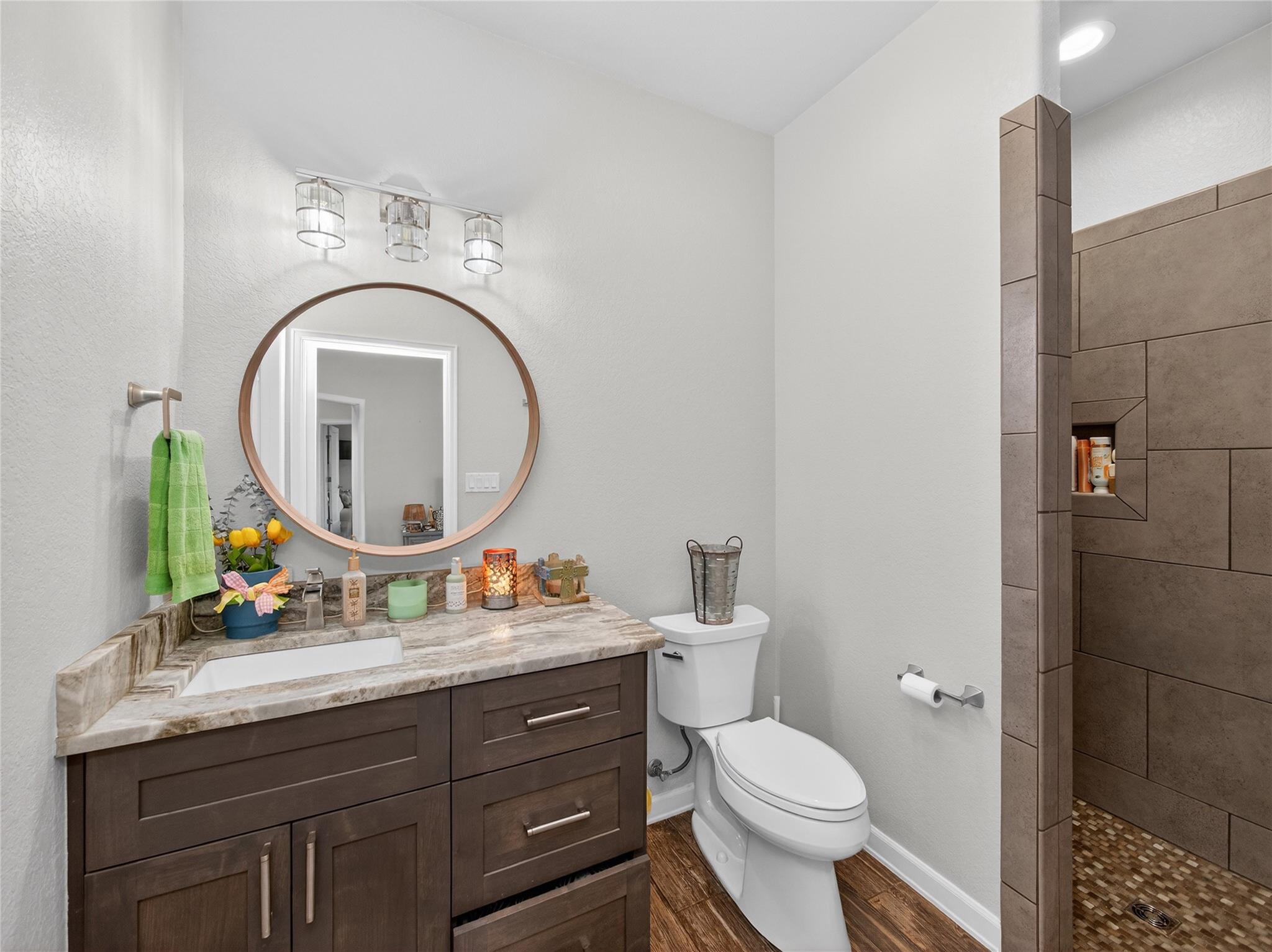 494 Flash Circle Luling TX 78648
