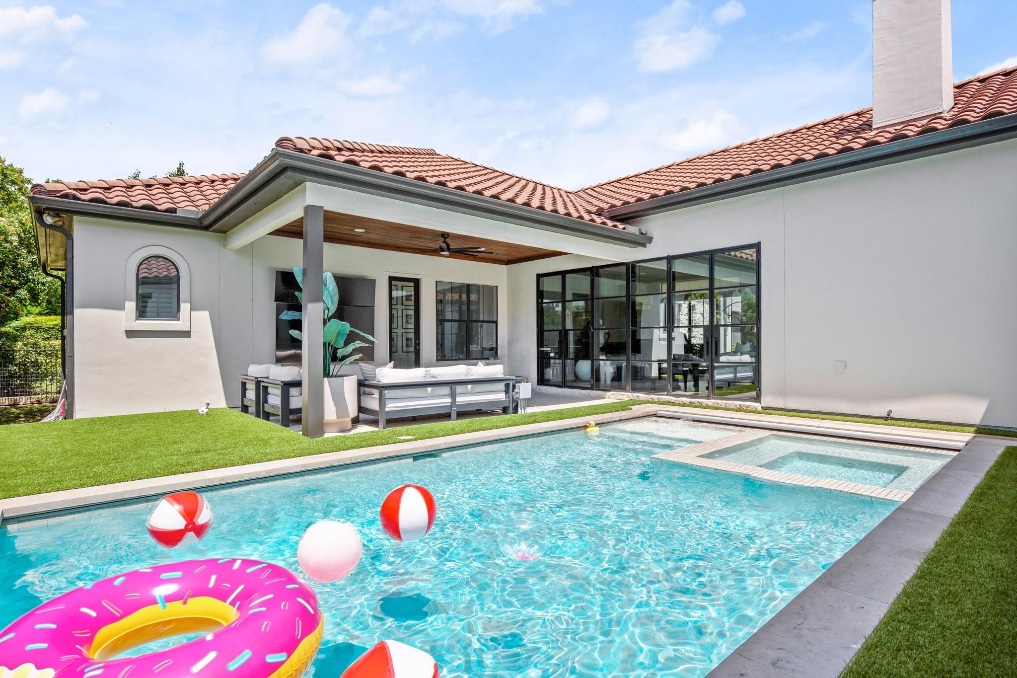 210 Neville Wood Ct Court Austin TX 78738