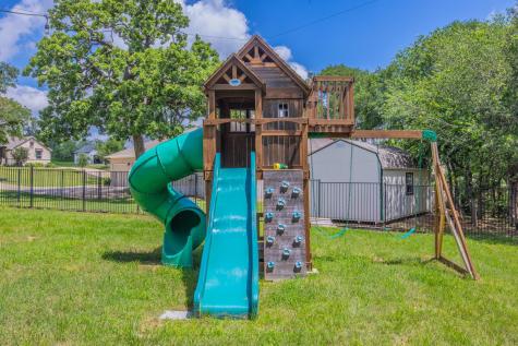180 Pecos Street Cedar Creek TX 78612