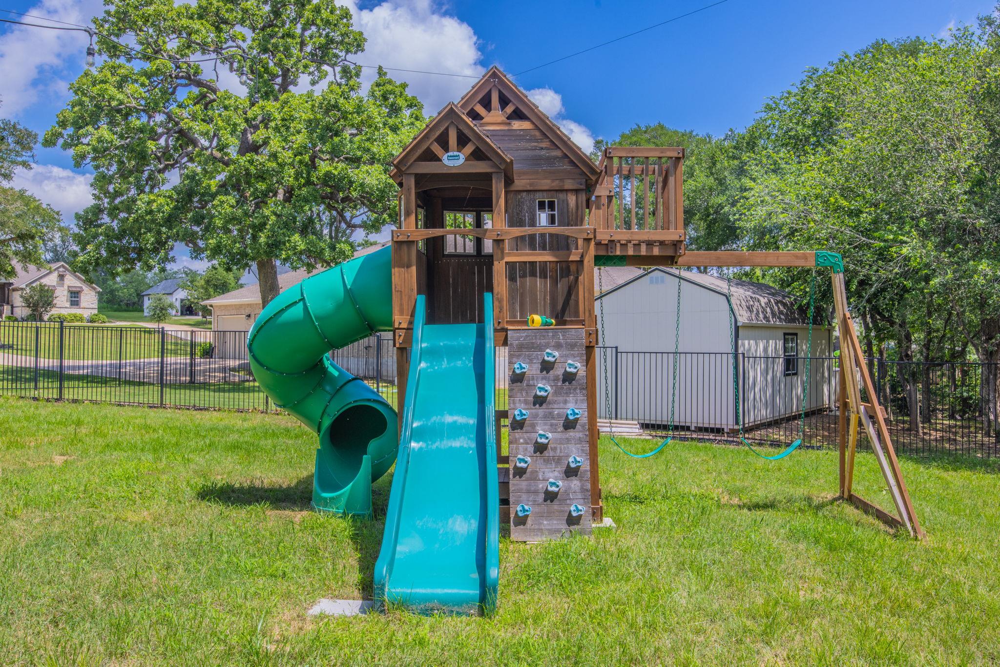 180 Pecos Street Cedar Creek TX 78612