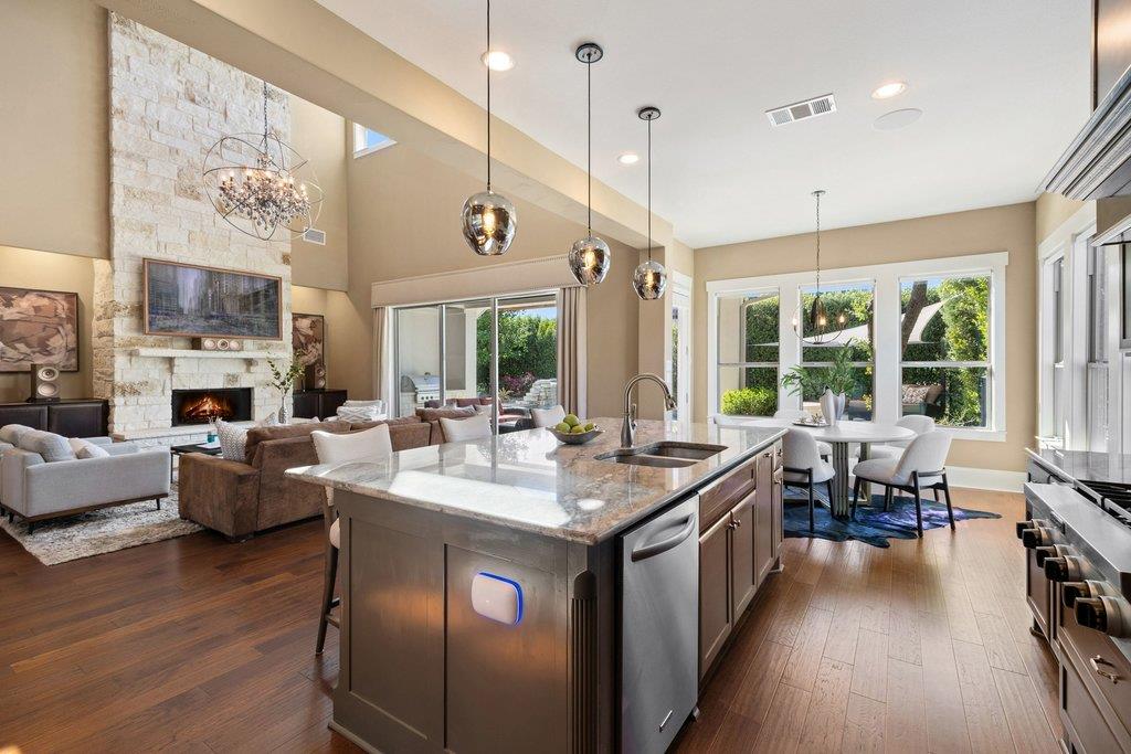 813 Serene Estates Drive Austin TX 78738